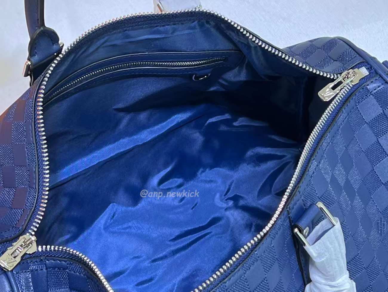 Louis Vuitton Keepall Bandouliere Monogram 50 Navy Duffel Bag (32) - newkick.vip